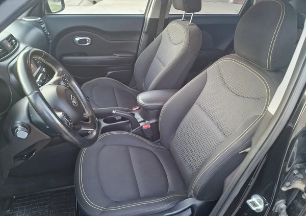 Kia Soul cena 40900 przebieg: 135310, rok produkcji 2015 z Ciechanów małe 232